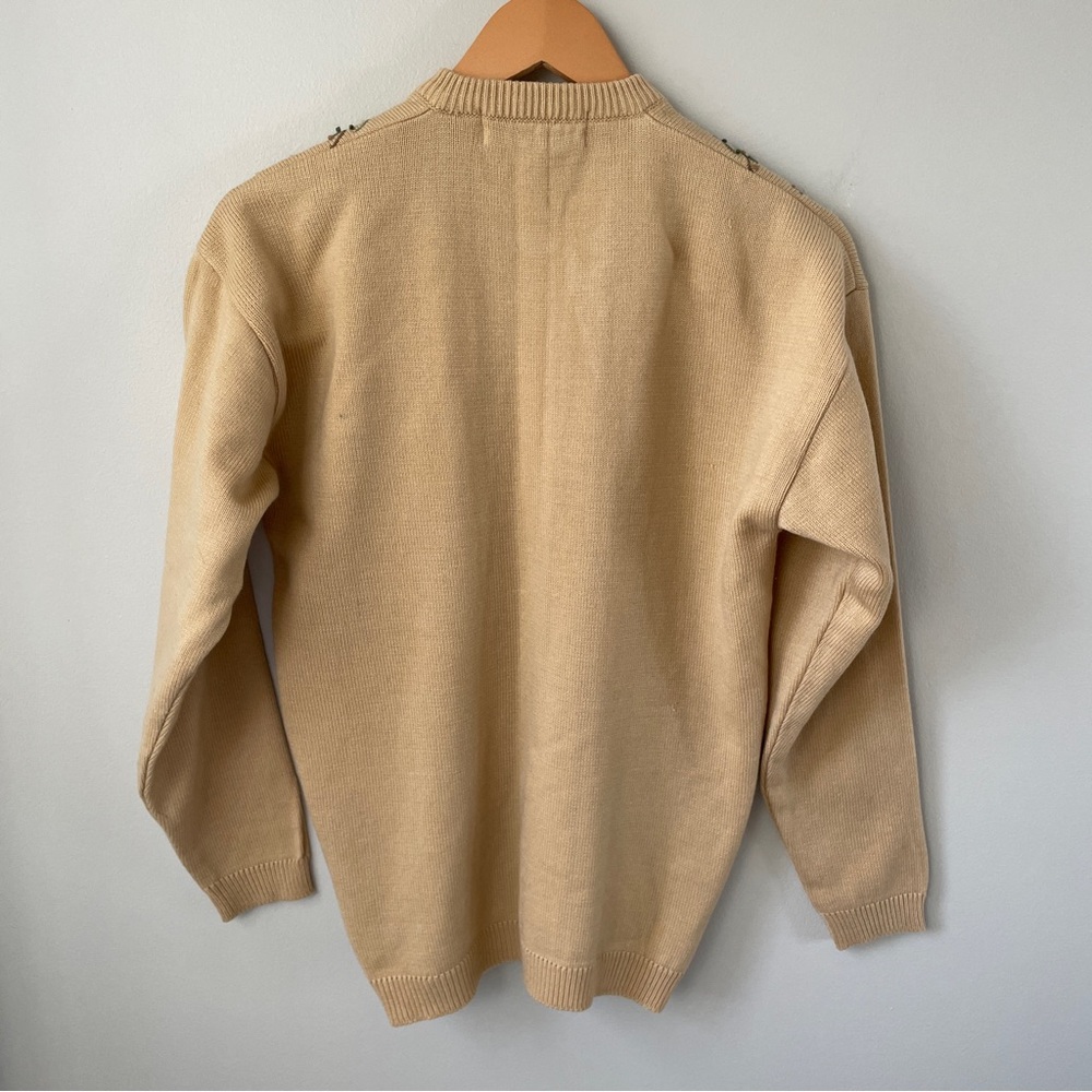 Chic Cream Cardigan with Embroidered Details - Picture 3 of 8